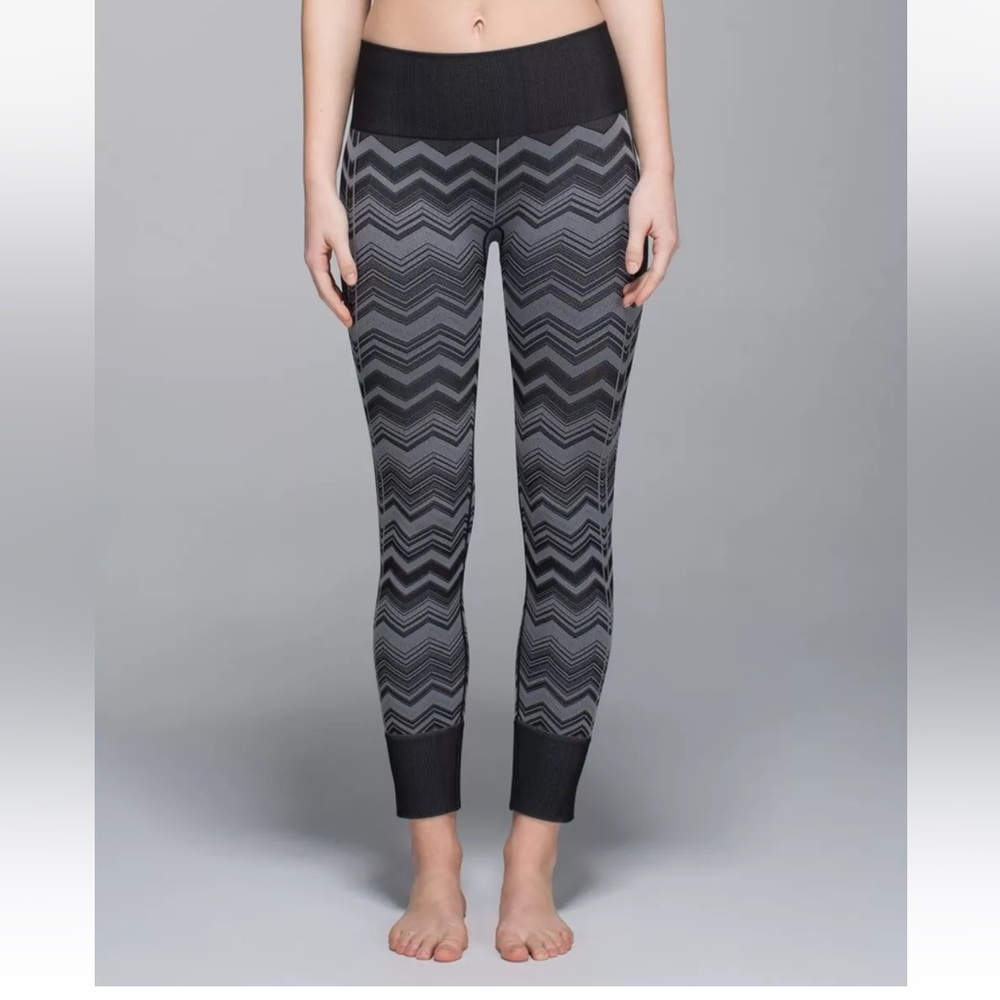 Lululemon Ebb To Street Pant Legging Heathered Slate Chevron Womens Size 4
